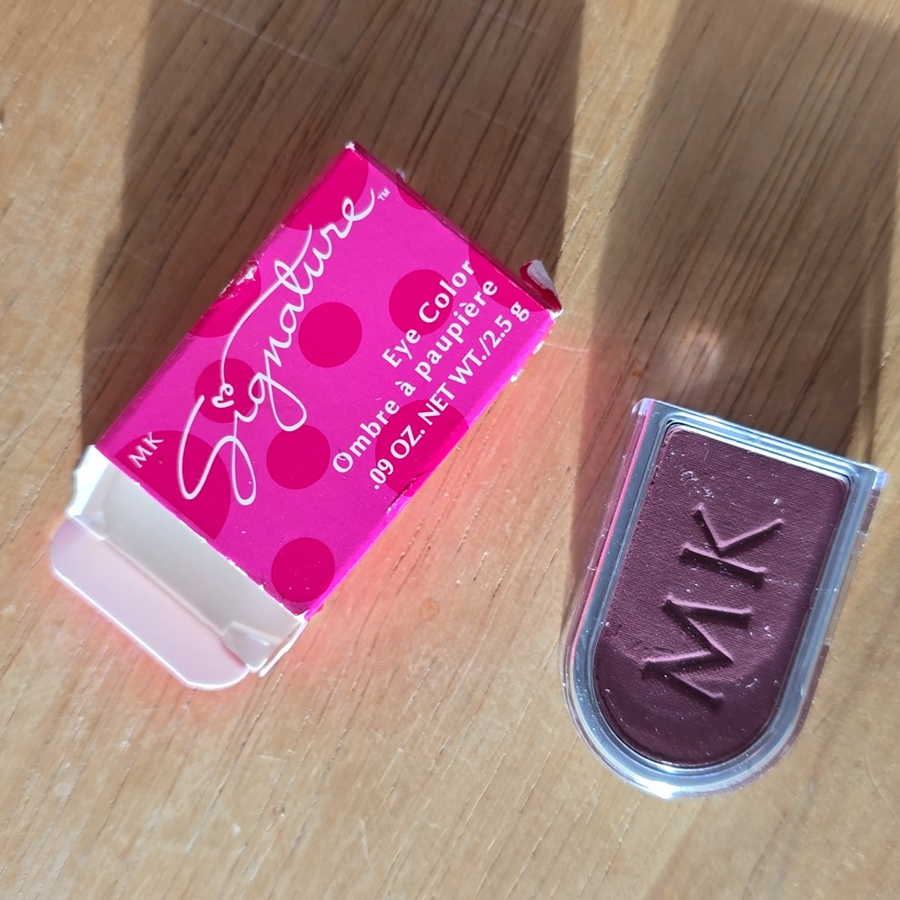 COPY - NWT Mary Kay Raspberry rush eyeshadow